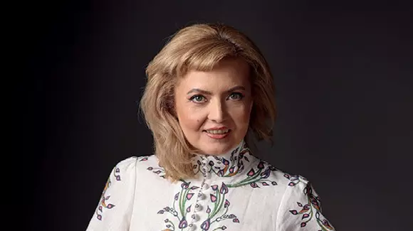 DRIVEN LADY – CHAPTER 2