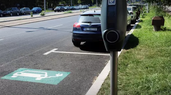 Neatenția atrage probleme mici – la nivel personal și mari, în societate. Altfel, totul ok cu stațiile de încărcare de la Galați