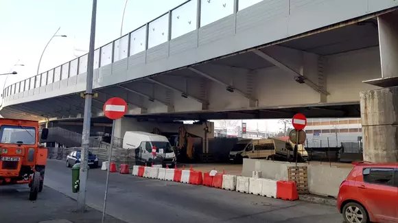 Pasajul Basarab din București are și o parcare dedesubt. Primăria anunță redeschiderea ei după 10 ani de abandon.