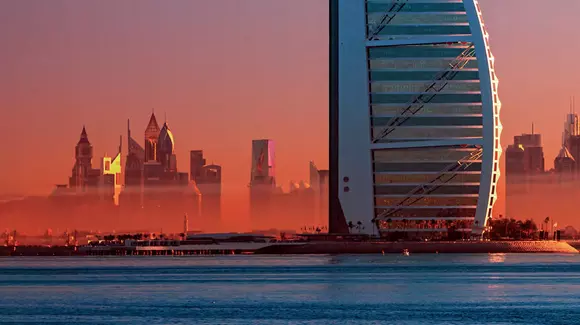 De la un sat de pescari la un fenomen urban