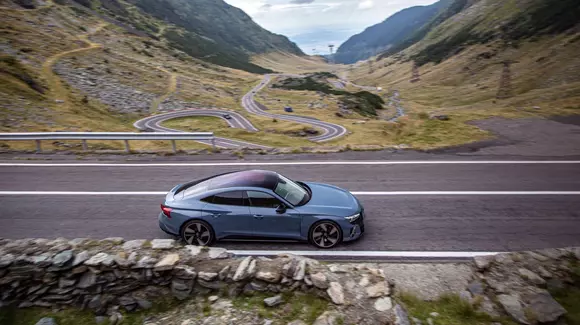 Conform TikTok, România se află în topul destinațiilor la nivel mondial pentru călătoria cu mașina