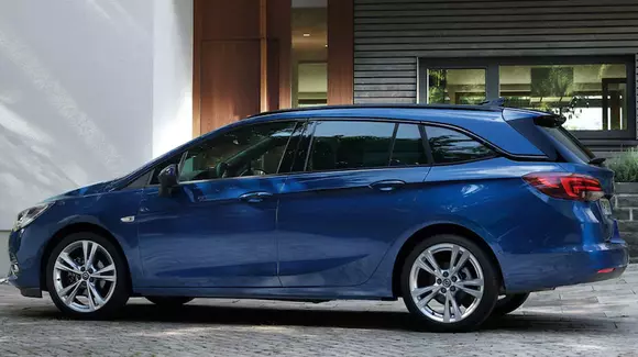 (P) Ce mașini în versiune break ai la dispoziție în anul acesta