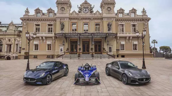 Cu prilejul spectaculoasei curse Monaco E-Prix pe circuit stradal, în Place du Casino va fi expus noul Maserati GT.