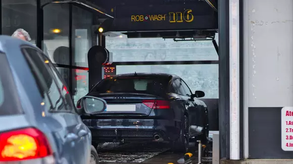 (P) Spălătoria Auto Robotizată din Iași: Eficiență, Confort și Inovație cu Robowash.ro