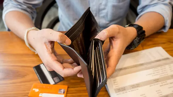 (P) Ce faci atunci când ai nevoie urgentă de o sumă de bani? Un credit online avans până la salariu poate fi soluția