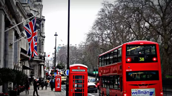 (P) Călătorești în Marea Britanie anul acesta? Ce trebuie să faci înainte de a porni la drum pentru a avea o vacanță liniștită