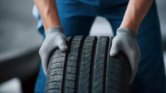 (P) Alegerea anvelopelor de vară: avantaje și sfaturi de selecție