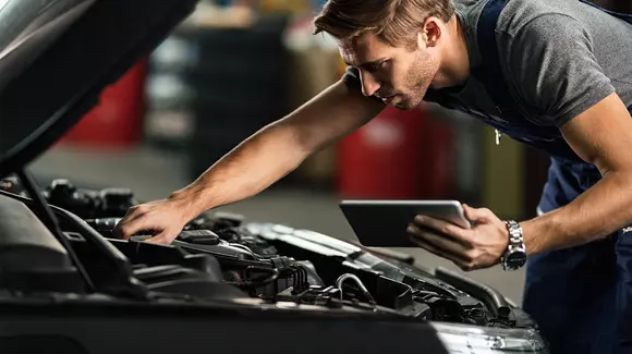 (P) Importanța service-urilor auto profesionale în menținerea performanței vehiculului tău