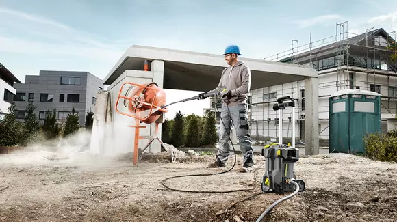 (P) Curățenie la standarde ridicate cu un aparat de spălat cu presiune profesional