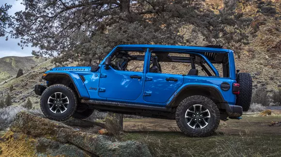 Pe fondul depopulării clasei off-road, Jeep Wrangler 2025 iese în evidență ca o propunere „pro”, iar marca profită de situație.