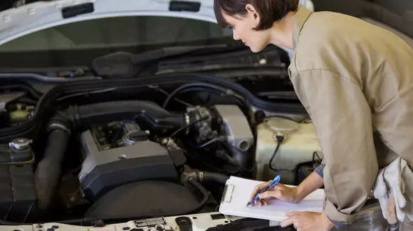 (P) 5 lucruri pe care orice șofer ar trebui să le verifice înainte de a pleca în vacanță iarna