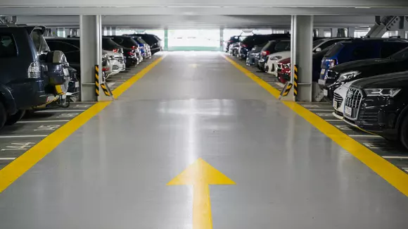 (P) TOP 7 motive pentru care o parcare la Aeroportul Otopeni este scumpă