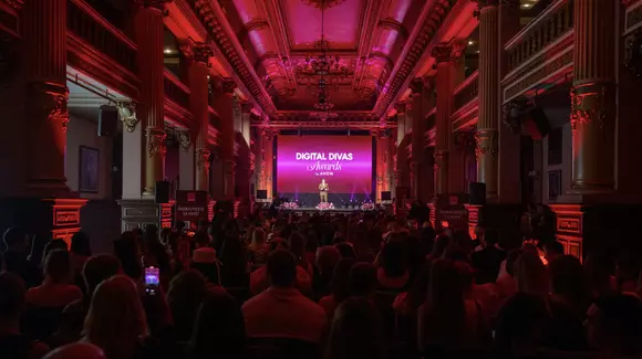 Descoperă câștigătorii Digital Divas Awards 2025