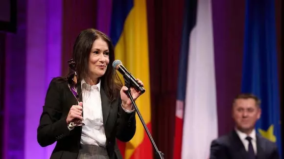 Cecilia Tudor, Director General Renault Europa de Sud-Est, distinsă cu Premiul pentru Industrie și Inovație la Gala franco-română „Women in Economy” de la Paris