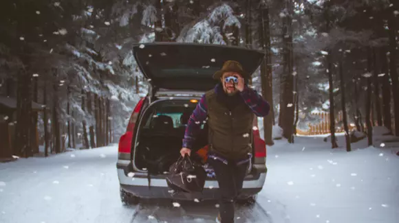 (P) Cum îți pregătești autoturismul pentru expediții lungi fără a sacrifica spațiul interior