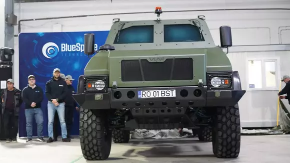 Cum arata si ce dotari are Vlah, primul vehicul blindat de lupta produs exclusiv in Romania