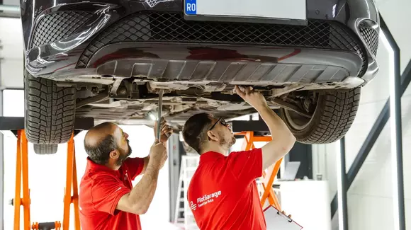 (P) 648 de zone verificate în 45 de minute. Cum funcționează expertiza auto profesională de la Pilot Garage