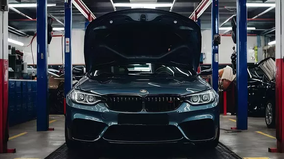 (P) BMW-ul care merita un service pe măsura lui