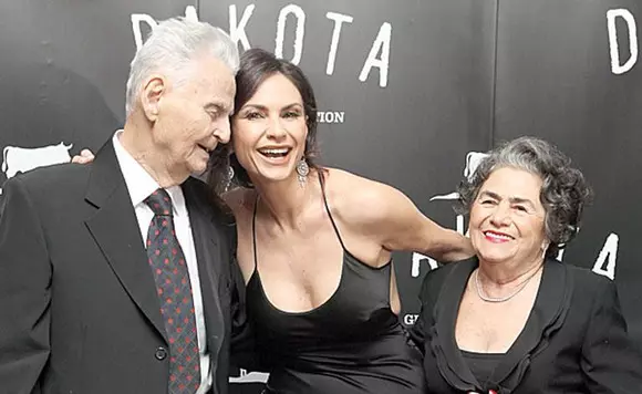 Ramona-Badescu-se-pregateste-sa-faca-ciorba-de-peste-Vezi-pentru-cine