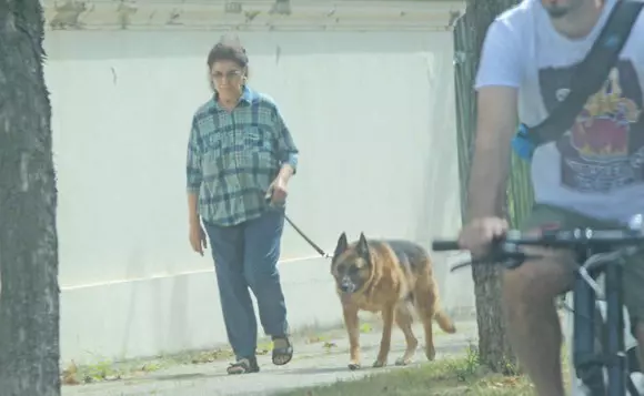 Fotoreporterii Click! au suprins-o pe Irina Loghin ]n Parcul Herăstrău