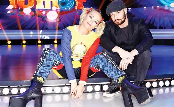 8-vedetete-delia-iumor-4