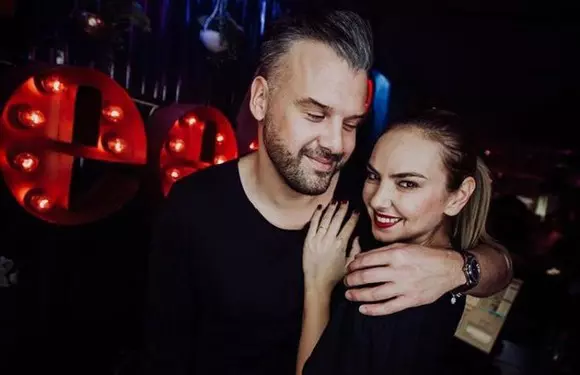 roxana_ionescu_e_insarcinata._ea_si_iubitul_ei_vor_deveni_parinti_anul_acesta-1