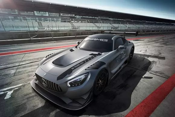 Model aniversar: Mercedes-Benz AMG GT3 Edition 50