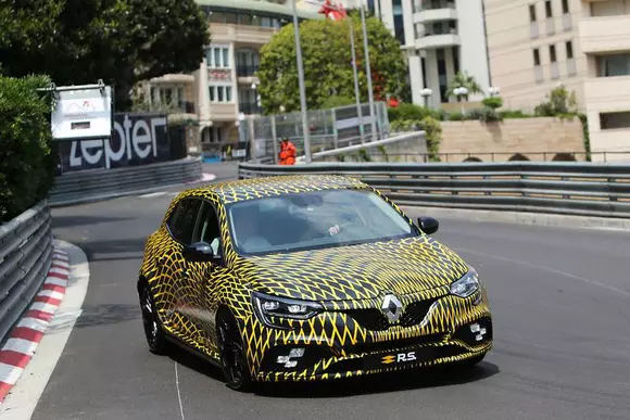 Noul Renault Megane RS prezentat la Monaco. Galerie foto completă.