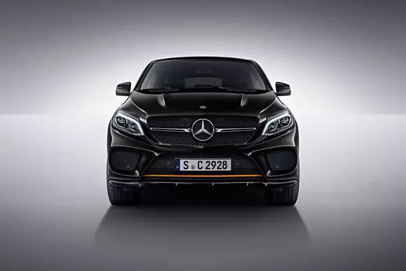 Mercedes-Benz GLE Coupe poate fi comandat cu pachetul OrangeArt Edition