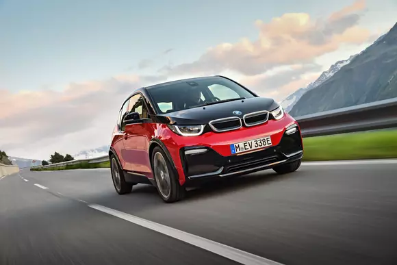 BMW i3s promite un plus de sportivitate
