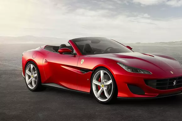 Noul Ferrari Portofino înlocuieşte modelul California T