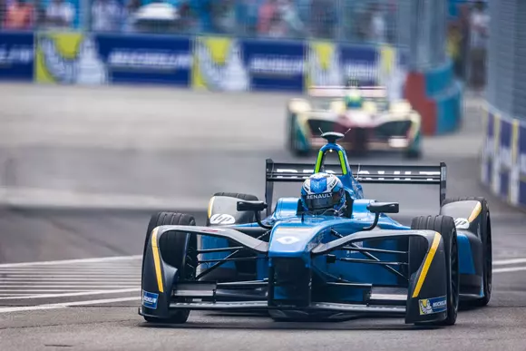 Renault sărbătoreşte câştigarea celui de-al treilea campionat din Formula E