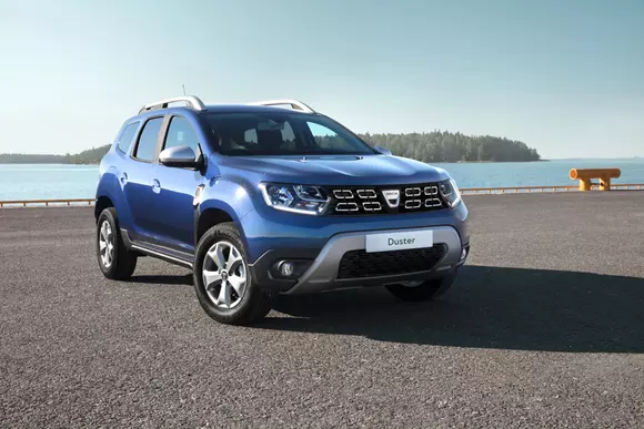 Dacia Duster - primele poze cu interiorul (VIDEO)