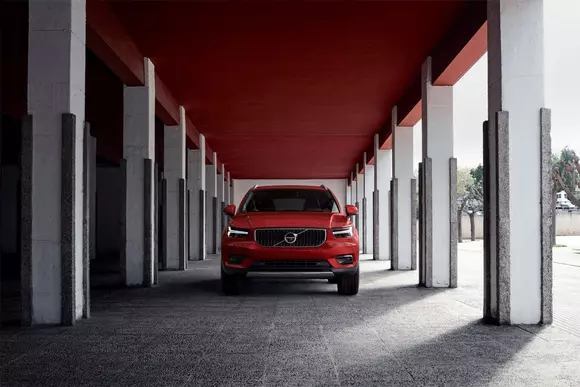 Volvo XC40 - prima maşină care poate fi cumpărată cu abonament