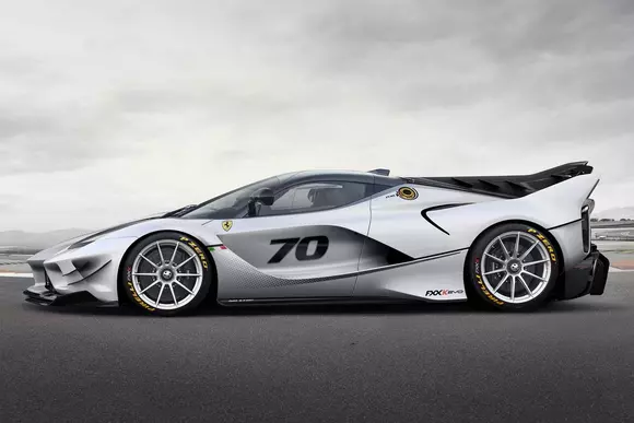 Ferrari FXX K Evo - abordare exclusivistă pentru circuit