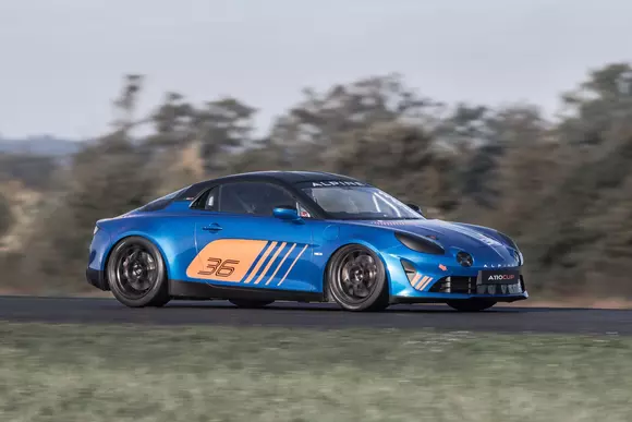 Alpine A110 Cup: doar pentru pasionaţi