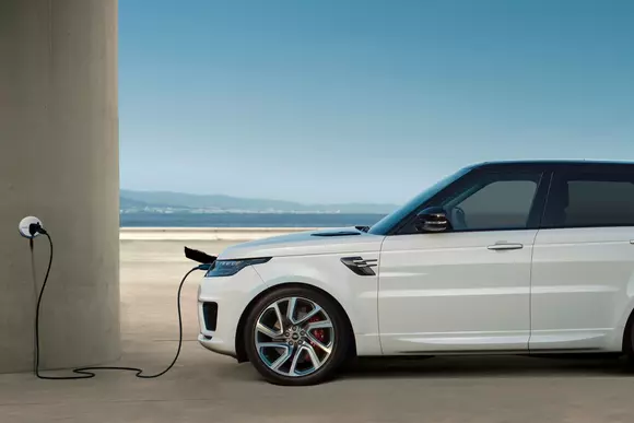 Primul Range Rover Sport plug-in hybrid poate fi comandat