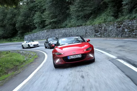 Mazda MX-5 Experience: Transfăgărăşanul, jos pălăria!