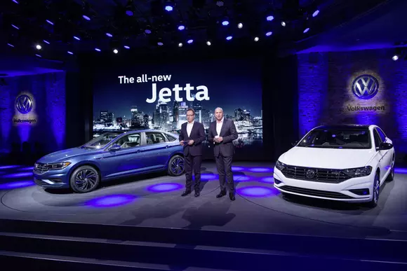 Noul Volkswagen Jetta a fost lansat la Salonul Auto de la Detroit