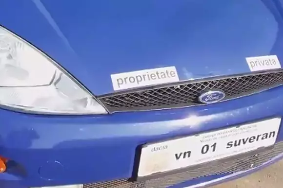 "Rege" de Vrancea: cum circula cu maşina Suveranul Viorel pe străzi (Video)