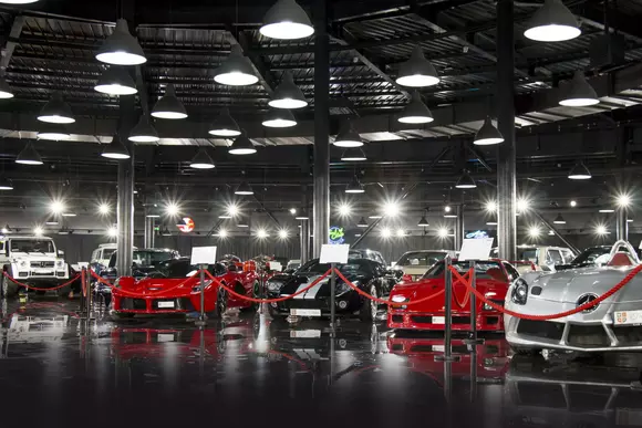 Galeria Țiriac Collection a fost reamenajată şi completată cu maşini care nu au mai fost prezentate