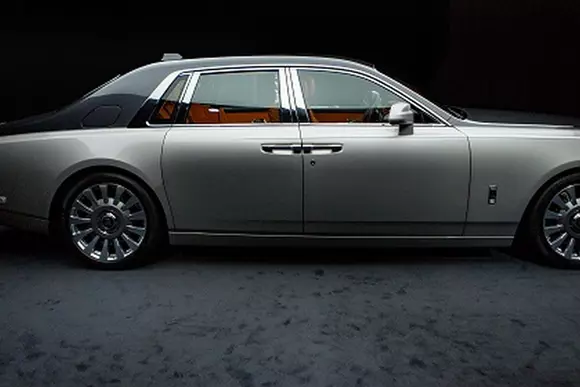 Noul Rolls-Royce Phantom va fi prezentat la Salonul Internaţional de Automobile Bucuresti