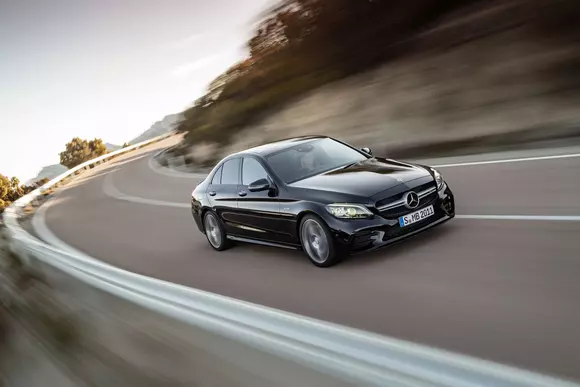 Noul Mercedes-AMG C 43 4MATIC debutează la Geneva