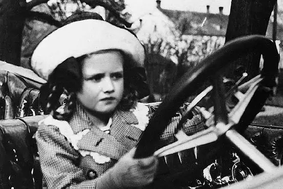 Povestea de succes a Porsche România