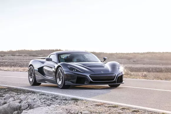 Nebunie electrică: Rimac C_Two are 1914 CP!