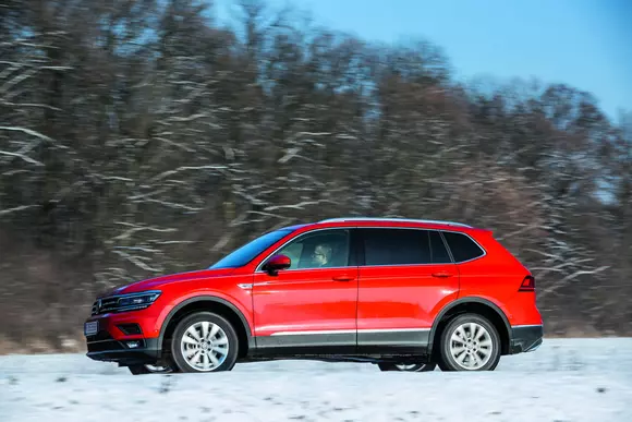 VW Tiguan Allspace 2.0 TDI 4Motion DSG - Monovolum în haine de SUV