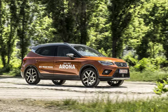 SEAT Arona FR 1.5 TSI: O Ibiza pe steroizi