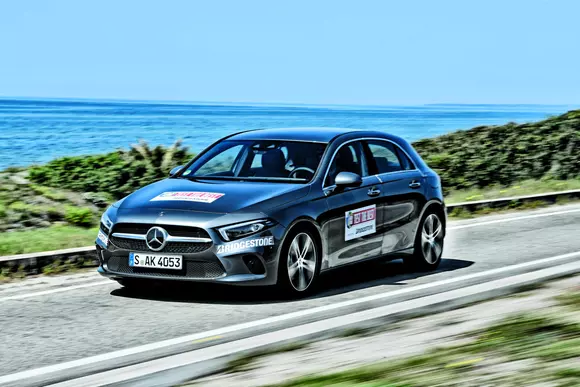 Mercedes-Benz A 200: O compactă stelară