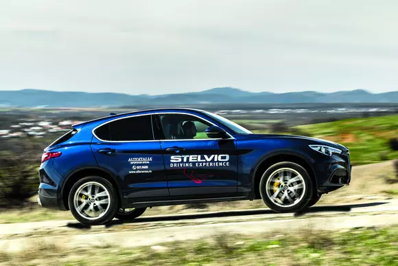 Alfa Romeo Stelvio: Mecanica emoţiilor