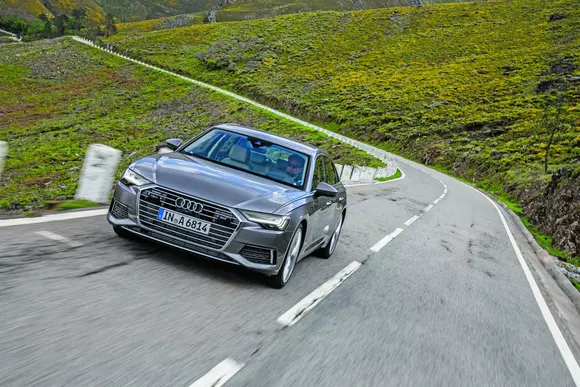 Audi A6 55 TFSI quattro: Revoluţie în clasa business